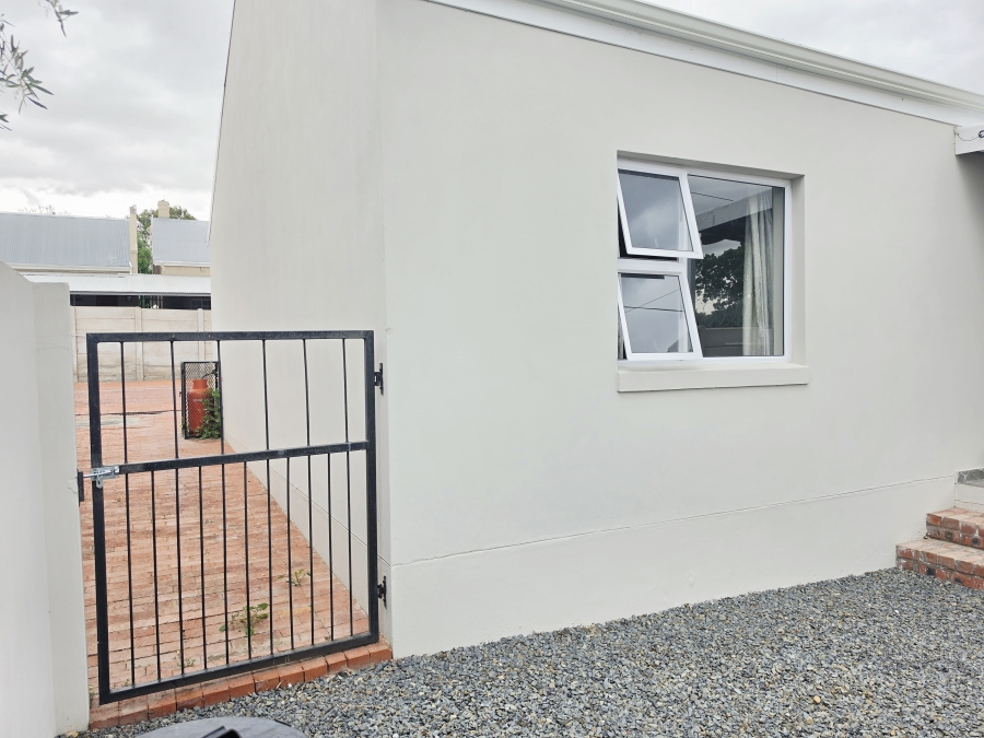 2 Bedroom Property for Sale in Oudtshoorn North Western Cape